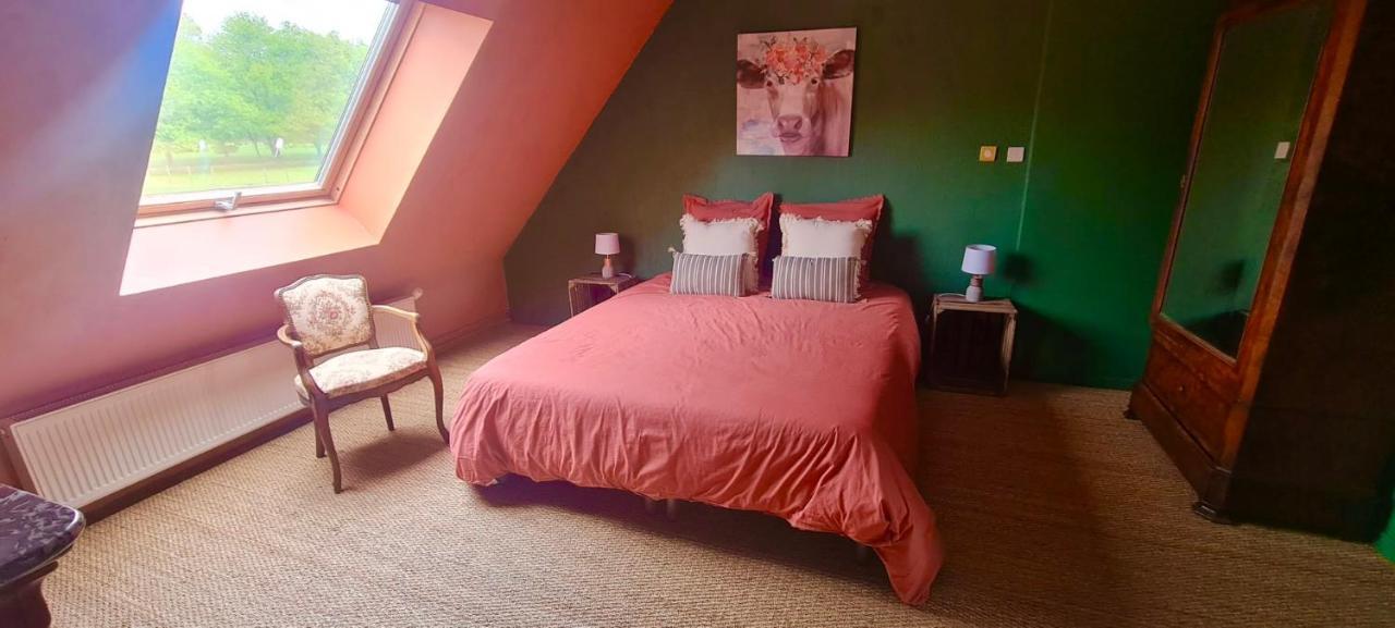 Bed and Breakfast La Pichonniere Isigny-le-Buat Экстерьер фото